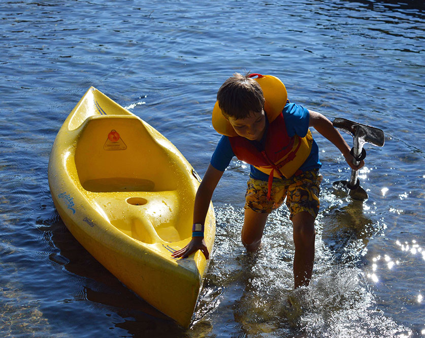 Kayaking and Paddleboarding at Iawah Summer Camp